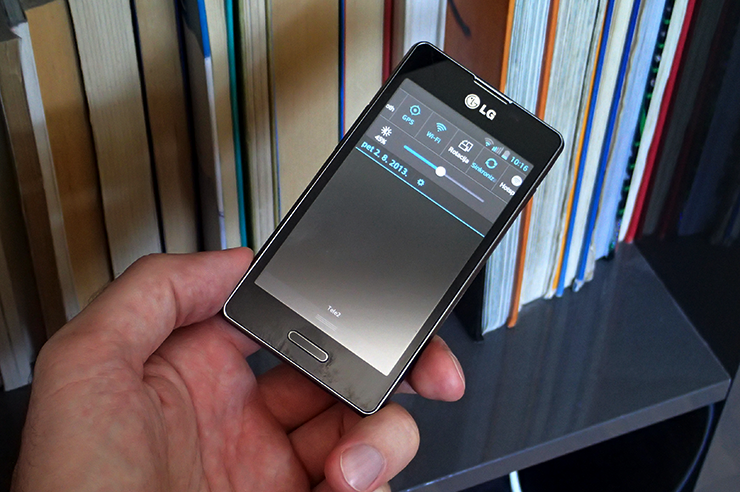 LG-Optimus-L5-II-(11).png